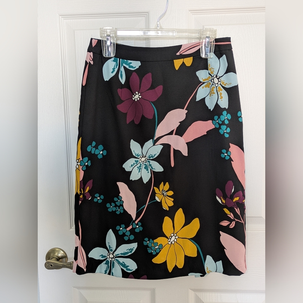 Who What Where Floral Skirt